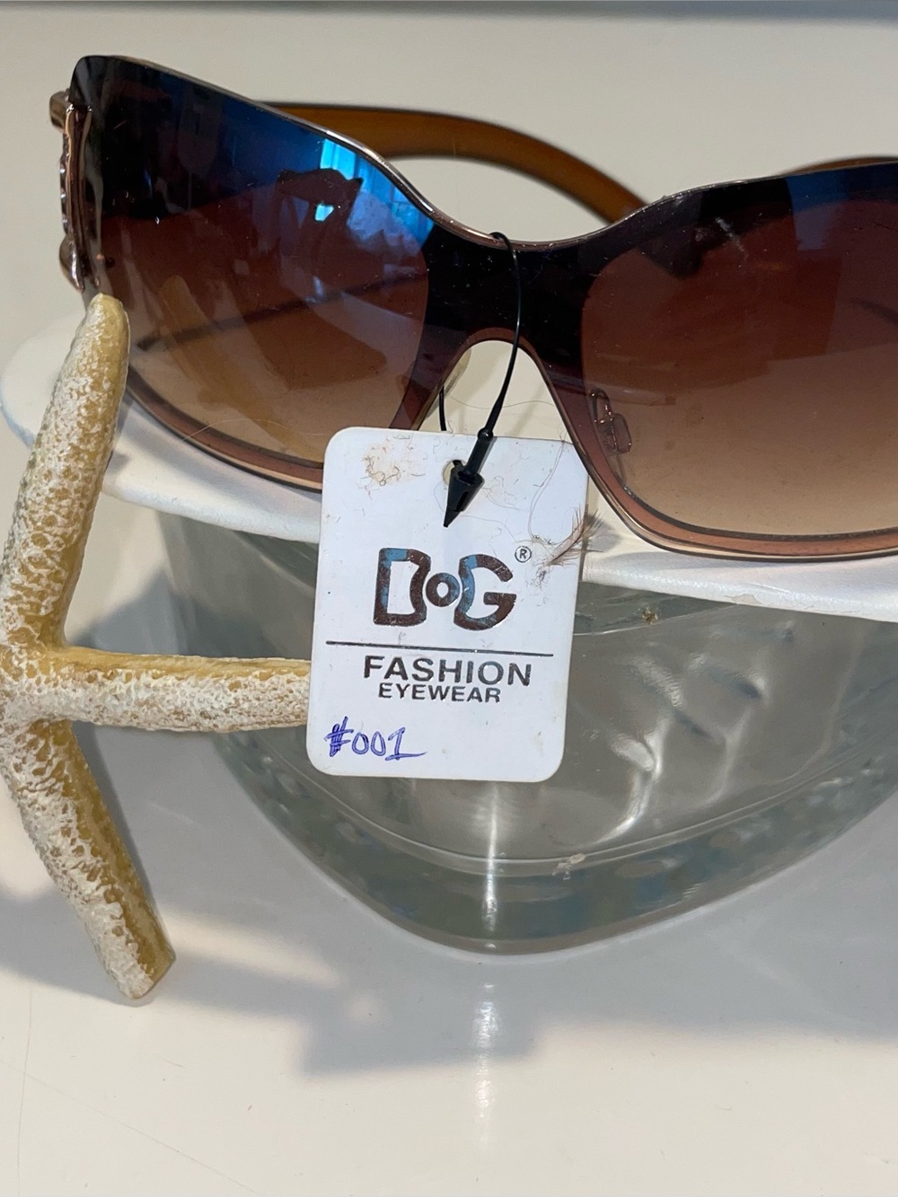 Fashion idesigner sunglasses